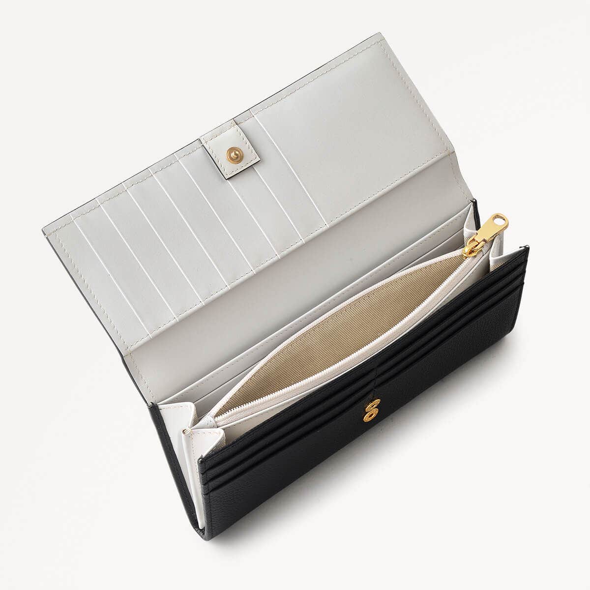 Provence Avenue Leather Large Flapover Wallet in Black - 110554