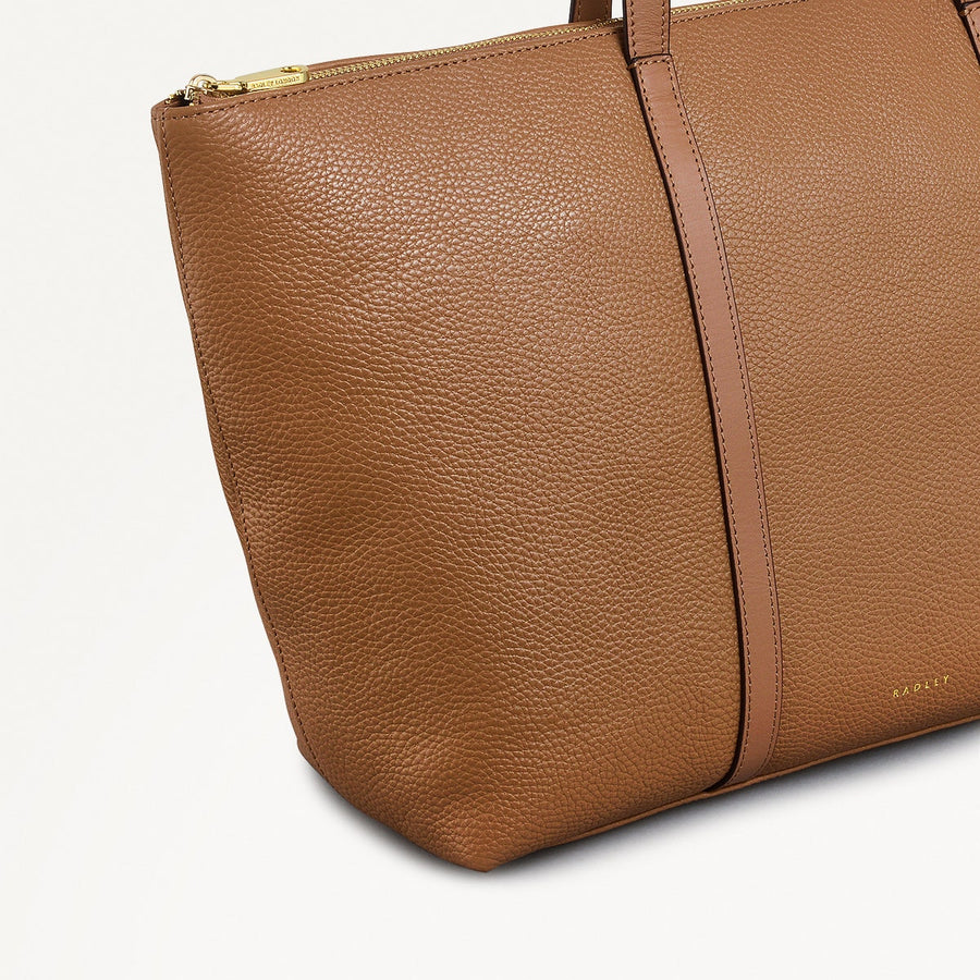 Lynton Close Leather Large Ziptop Tote Bag in Chai - 111276