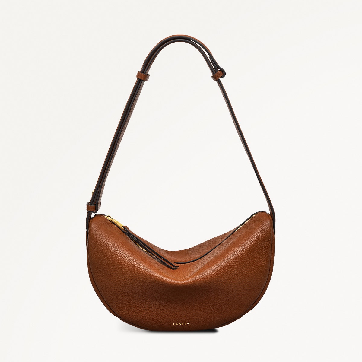 Dukes Place Leather Medium Ziptop Sling Bag in Saddle - 111389