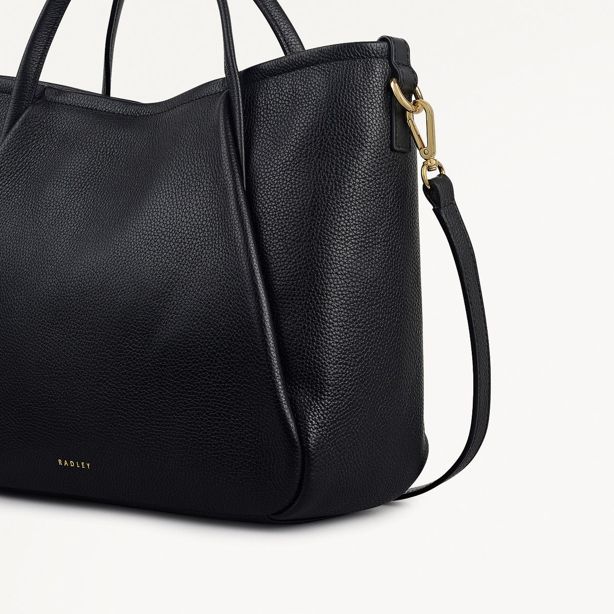 Eastney Street Leather Medium Ziptop Grab Bag in Black - 111910