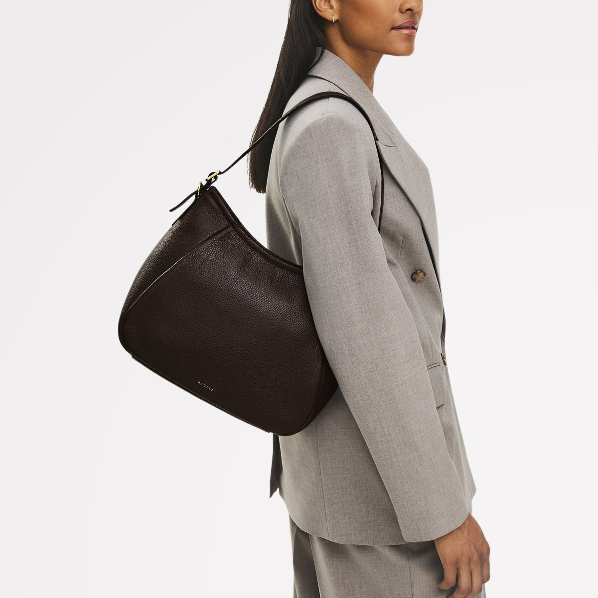 Eastney Street Leather Medium Ziptop Shoulder Bag in Dark Oak - 111924