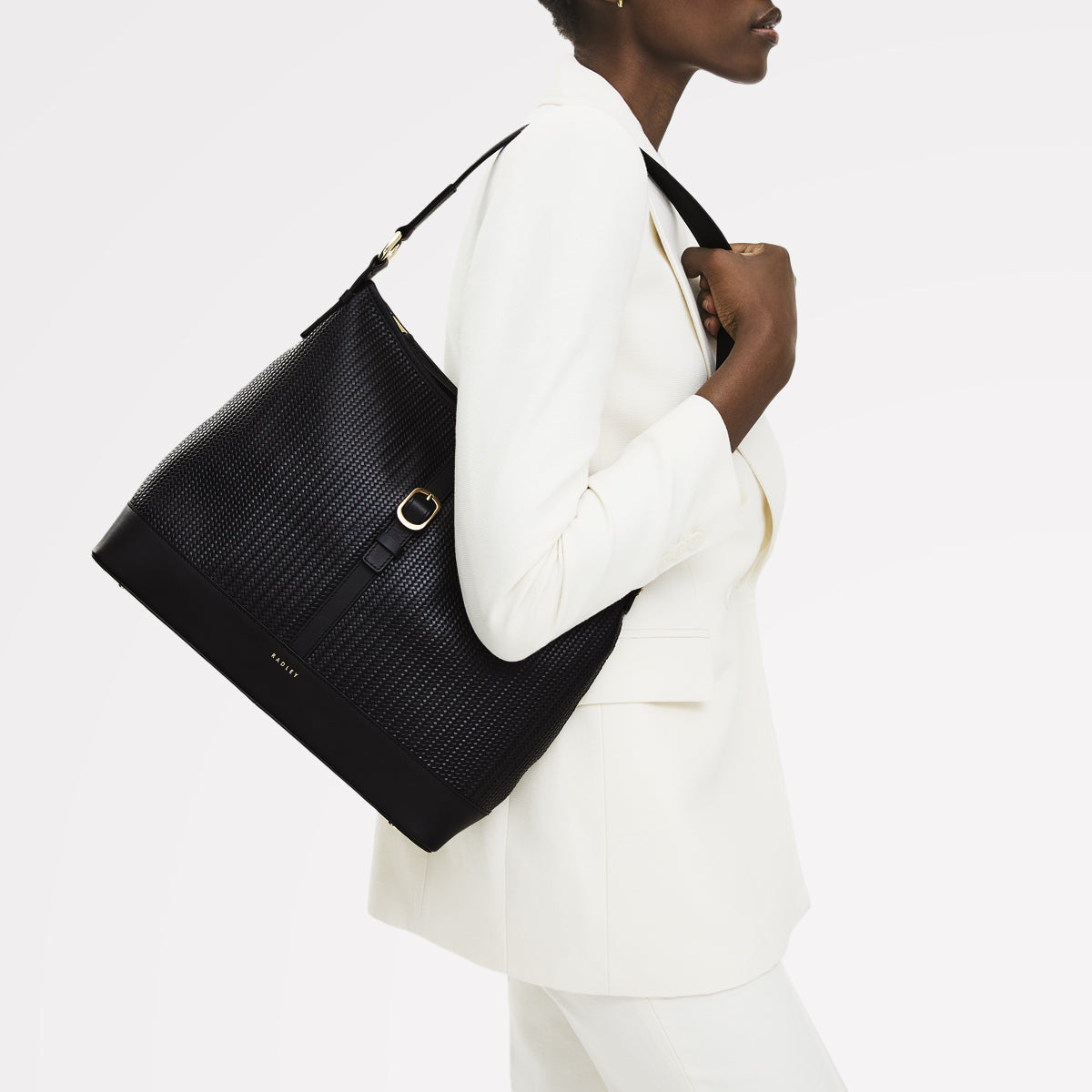 Ebury Leather Medium Ziptop Shoulder Bag in Black - 111929