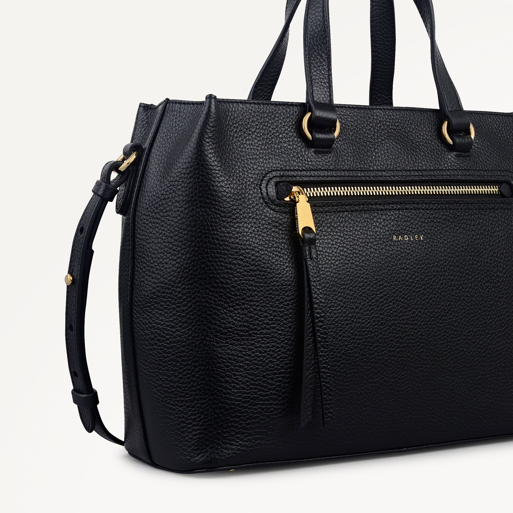 Pickwick Leather Medium Ziptop Grab Bag in Black - 111956