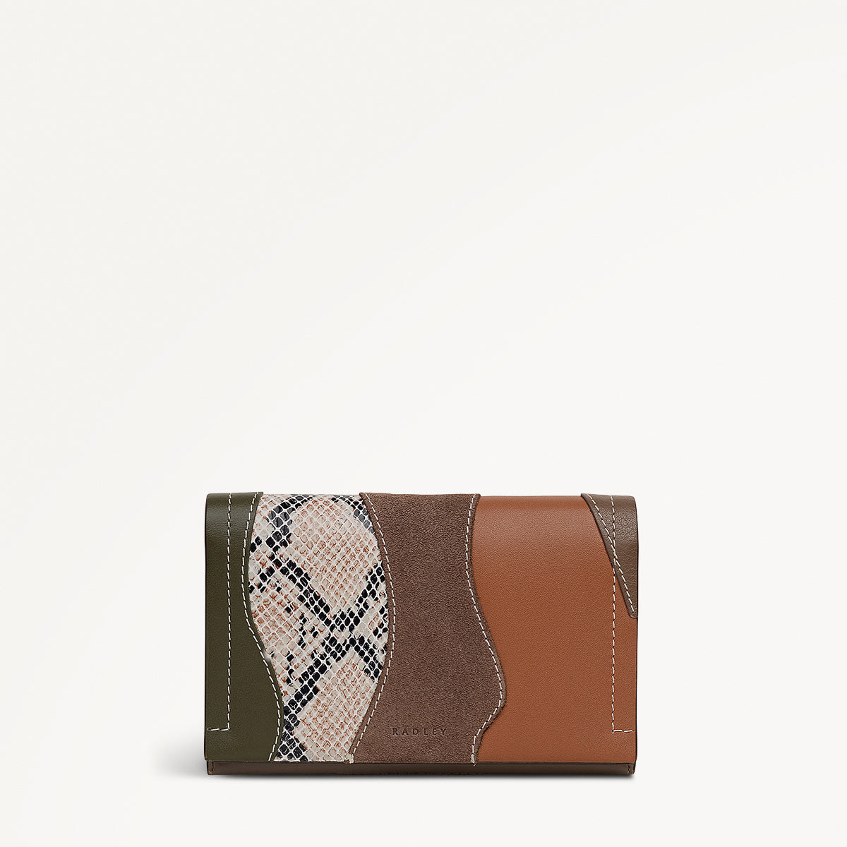 Oak Street Leather Medium Flapover Wallet in Coffee - 112088