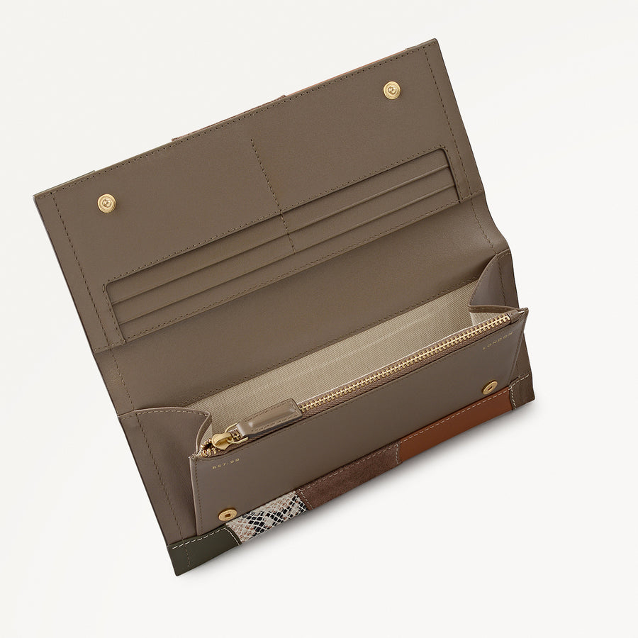 Oak Street Leather Large Flapover Wallet in Coffee - 112089