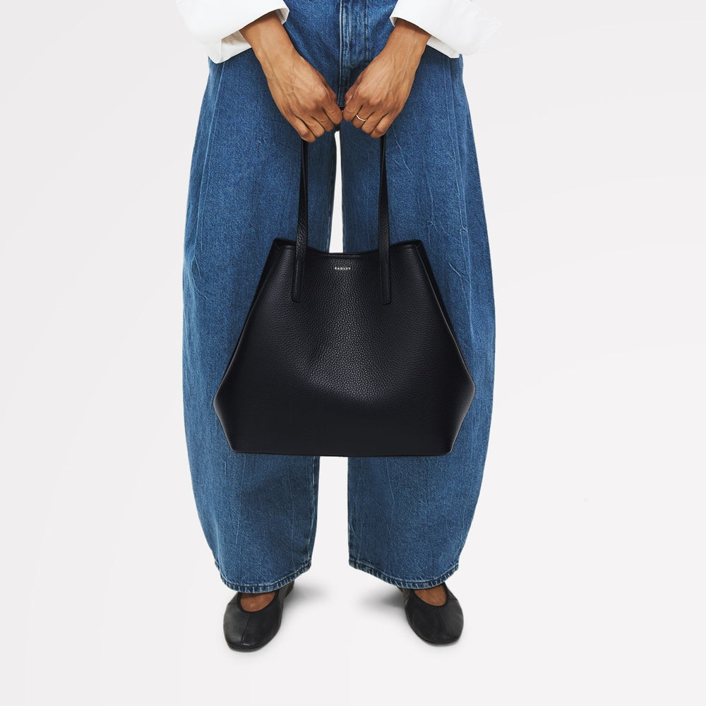 Dukes Place Leather Large Open Top Tote Bag in Black - 112133