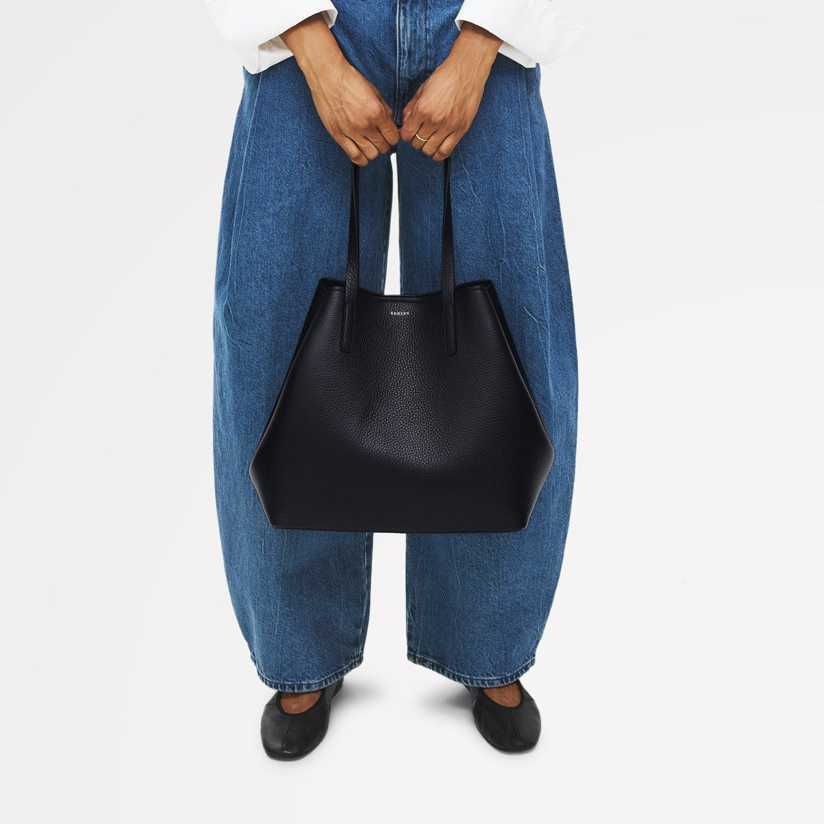 Dukes Place Leather Large Open Top Tote Bag in Black - 112133