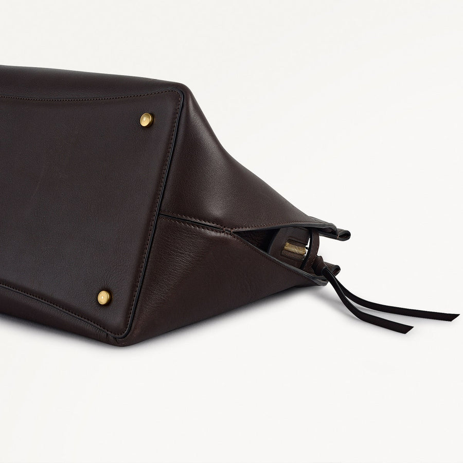 The Christina Leather Large Ziptop Shoulder Bag in Dark Oak - 112196