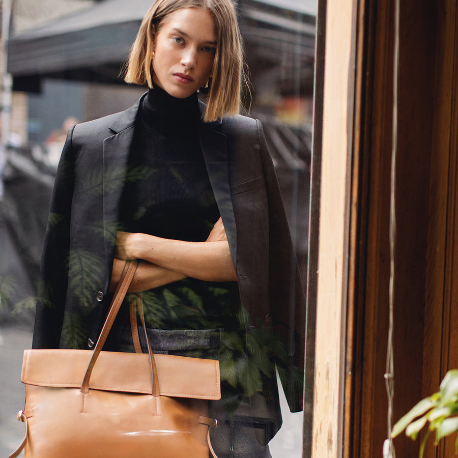 Fleet Street Medium Flapover Shoulder Bag in Toffee - 112188