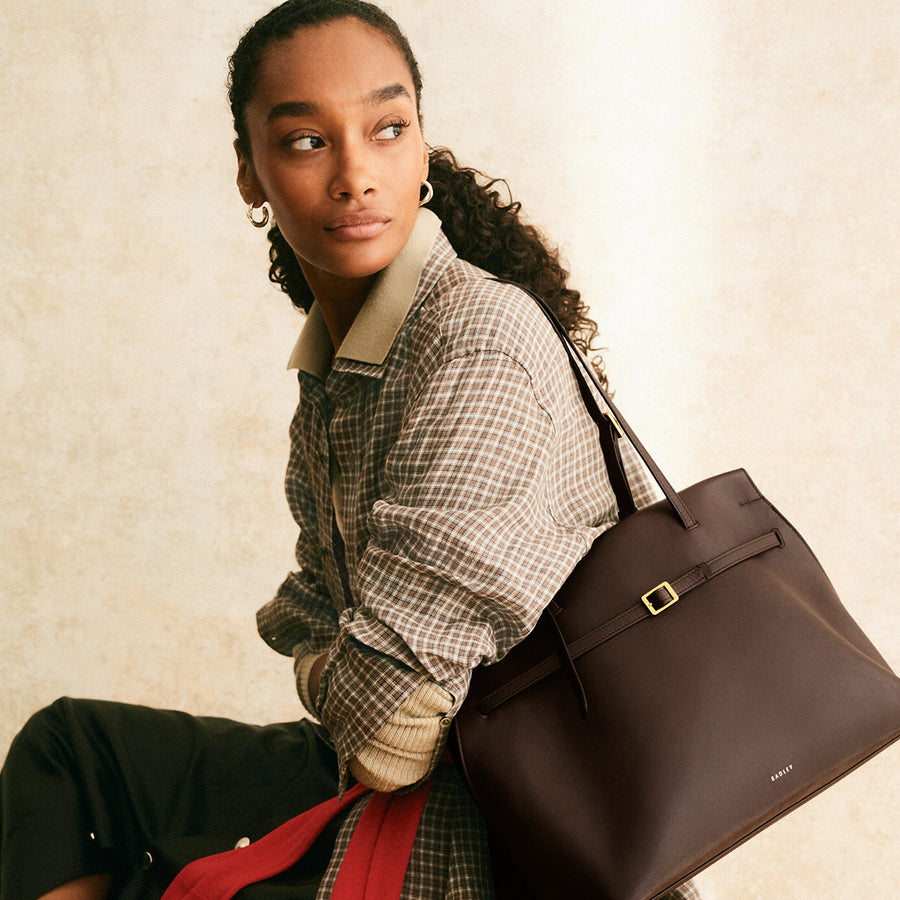 The Christina Leather Large Ziptop Shoulder Bag in Dark Oak - 112196