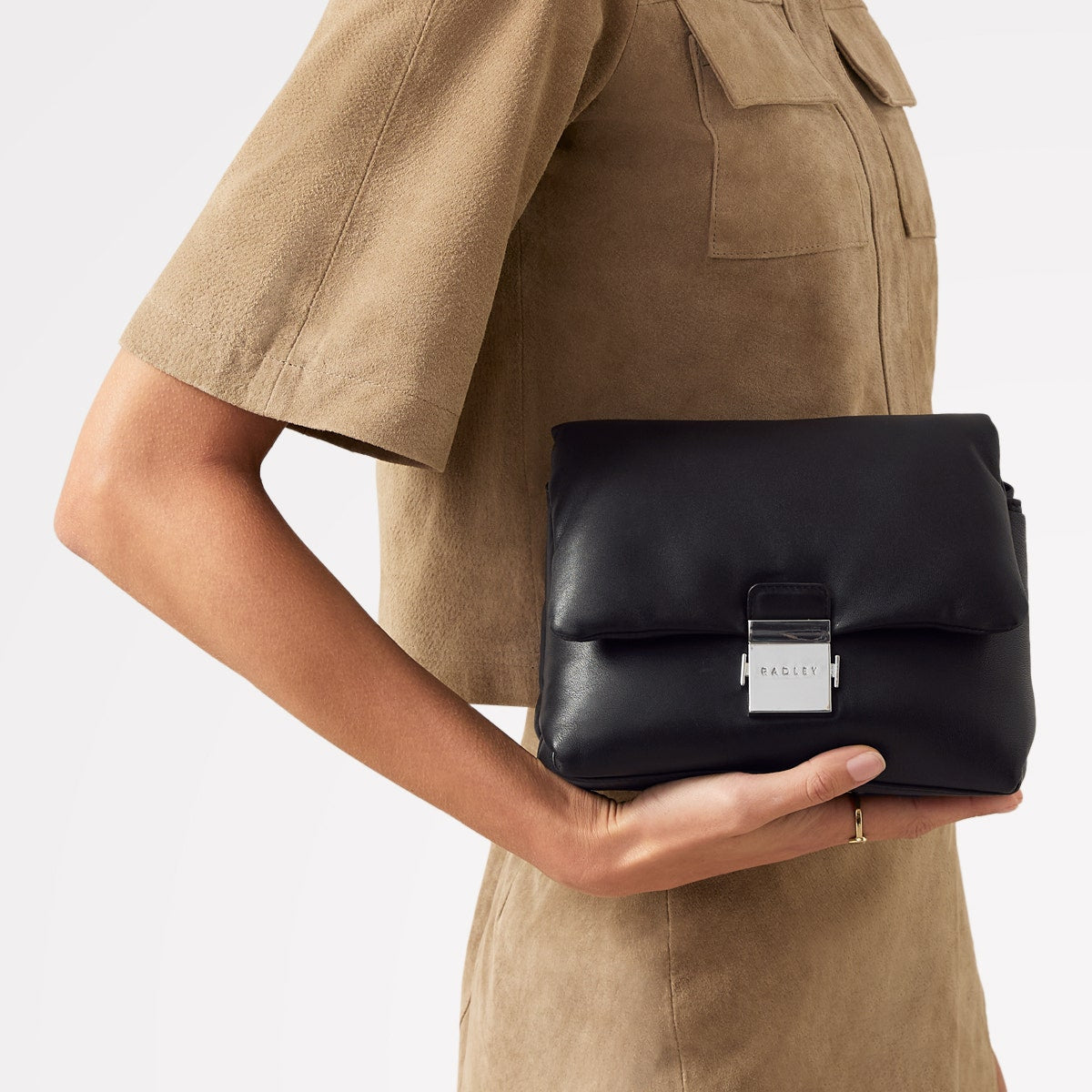 Bond Court Leather Small Flapover Crossbody Bag in Black - H2159001