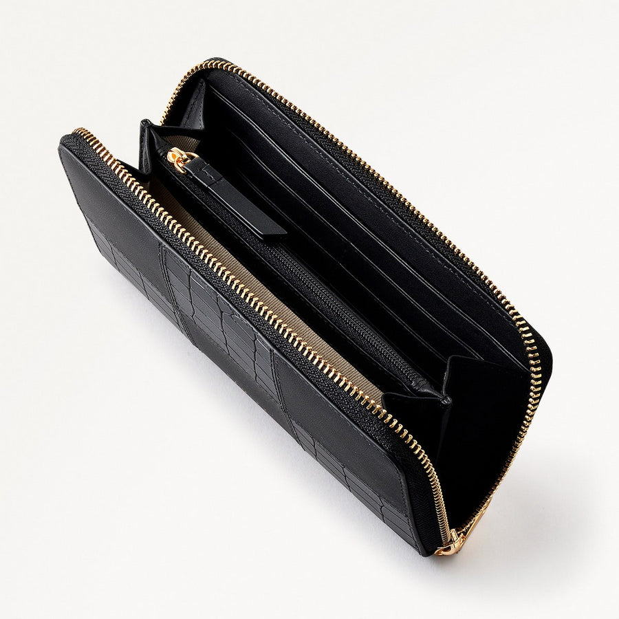 Mount Row Leather Large Zip Around Wallet in Black - S1968001