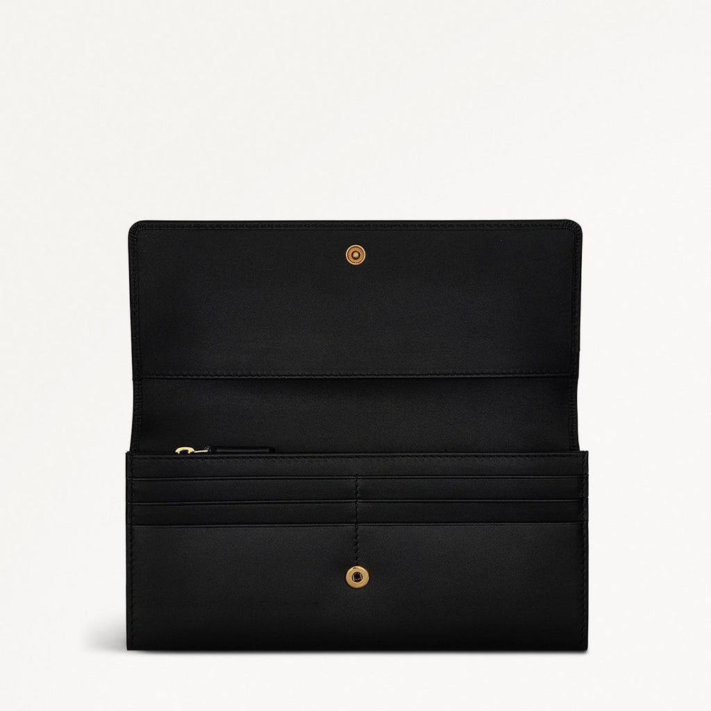 Pockets Leather Large Flapover Wallet in Black - 10647