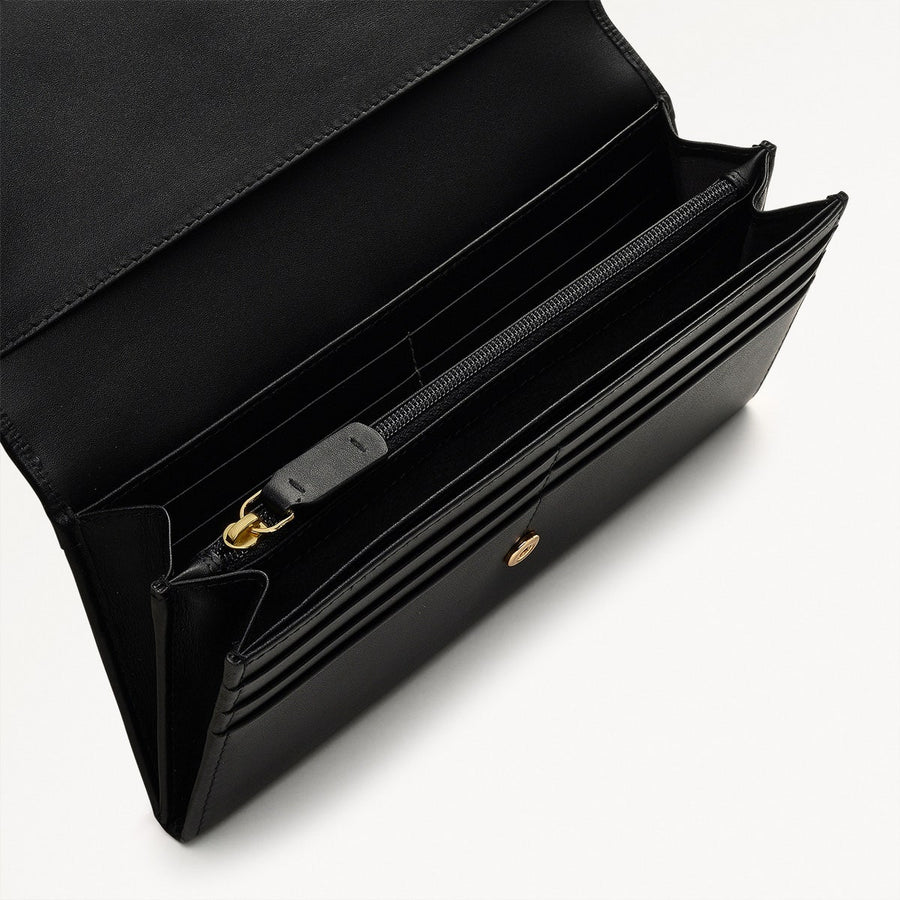 Pockets Leather Large Flapover Wallet in Black - 10647