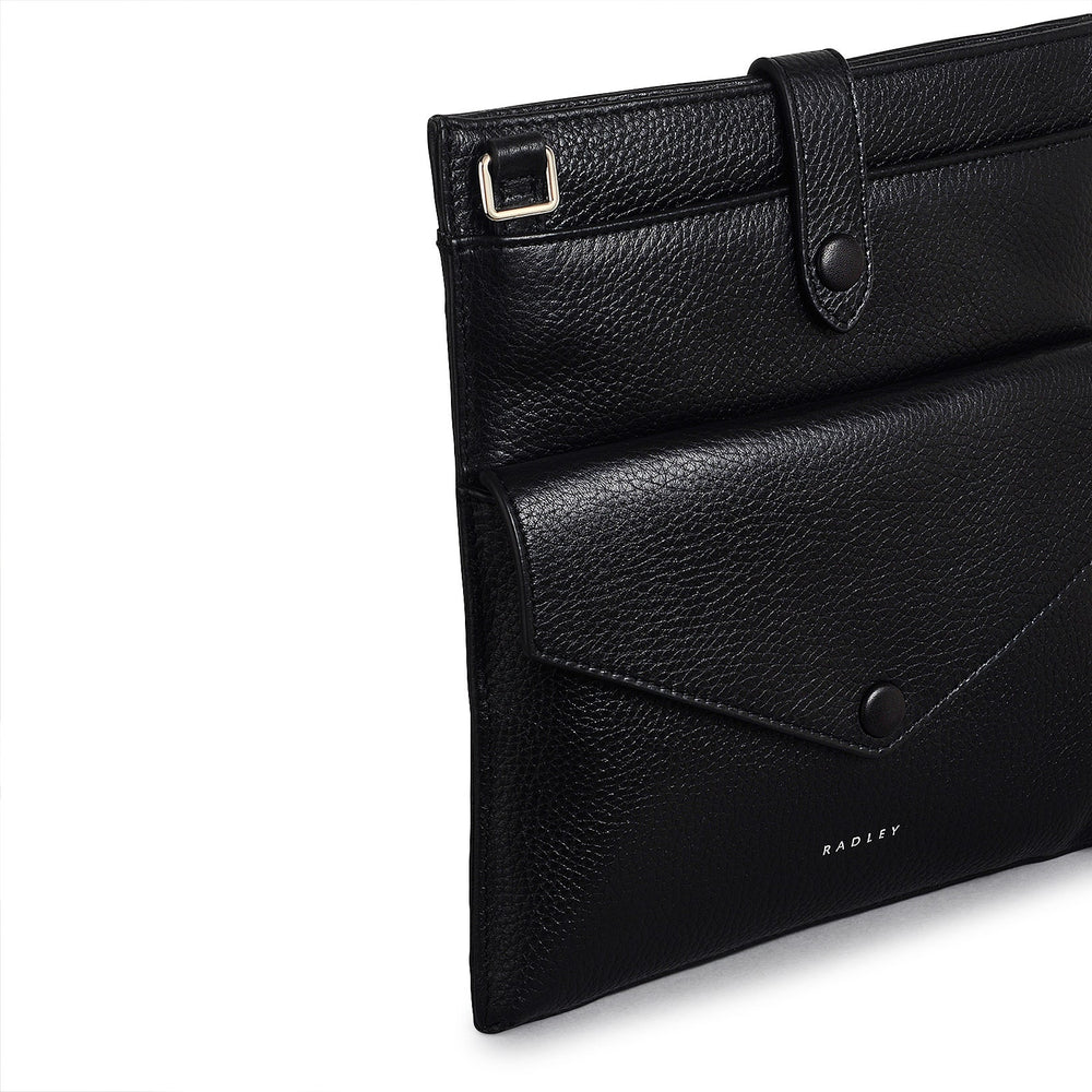 Wilton Way Leather Small Ziptop Crossbody Bag in Black - 110029