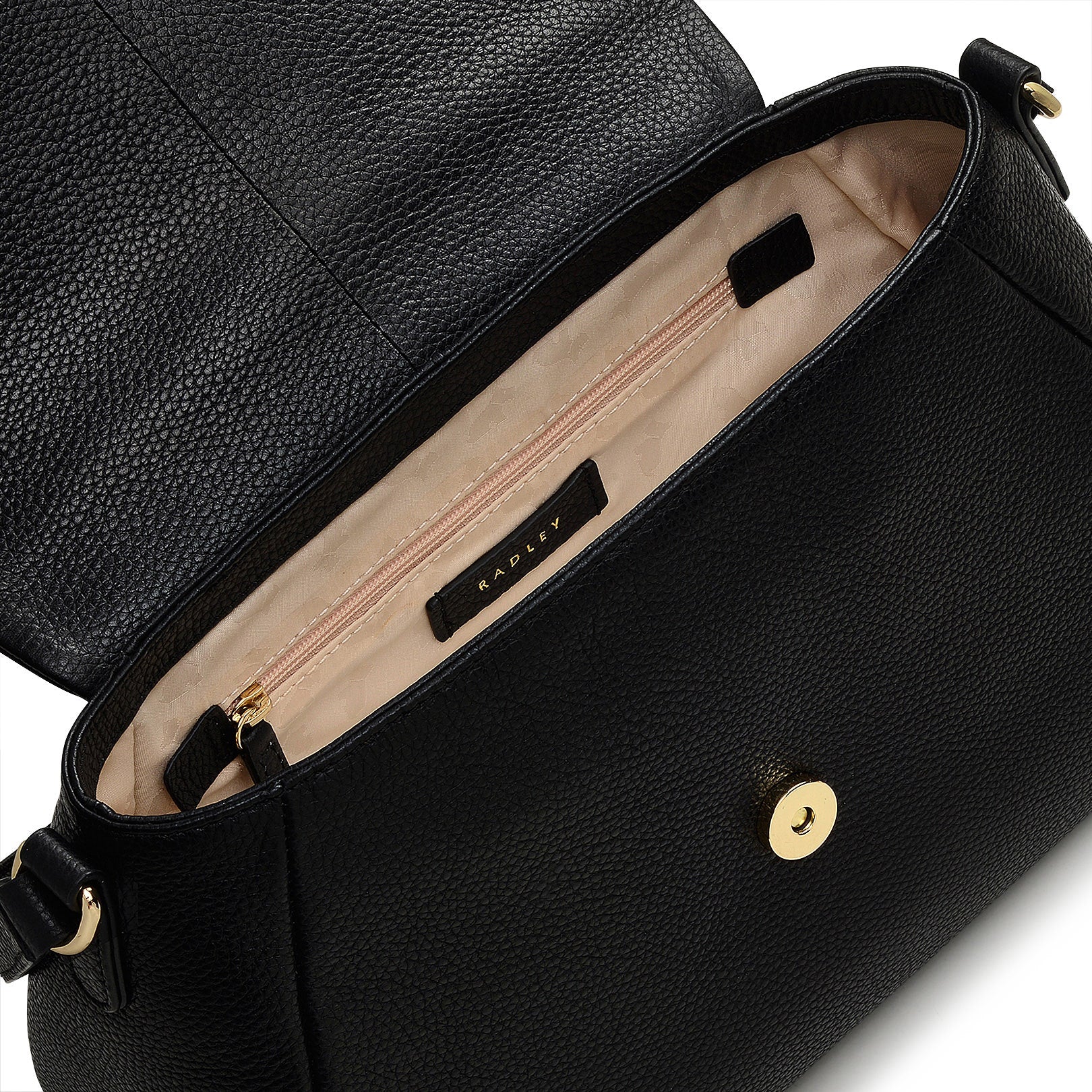 Sycamore Grove Leather Medium Flapover Shoulder Bag in Black - 110069