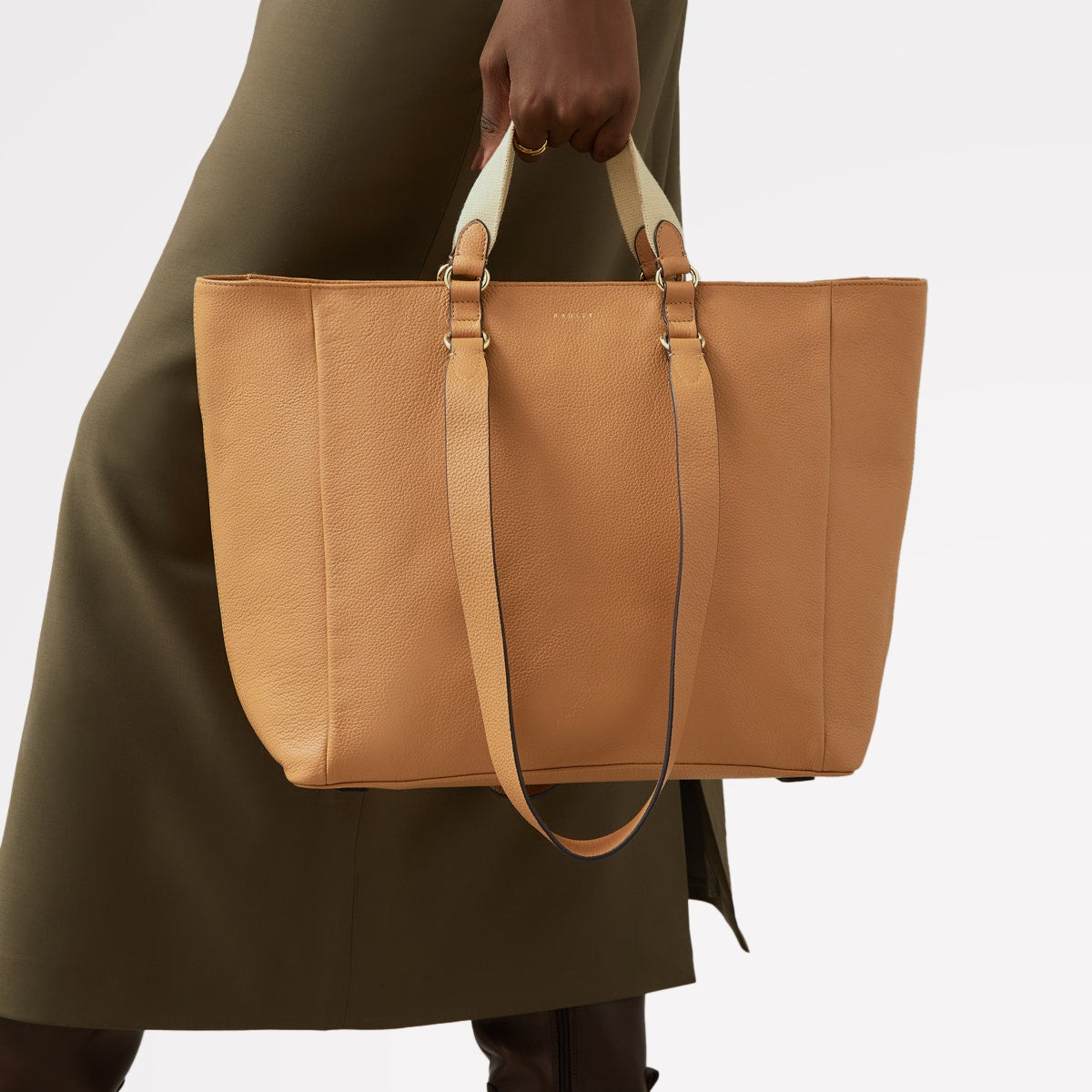 Greenhill Lane Leather Large Ziptop Tote Bag in Dark Butter - 110097