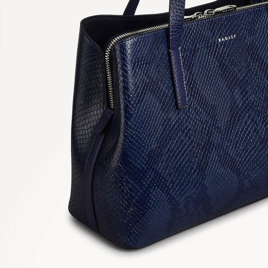 Dukes Place Leather Medium Ziptop Grab Bag in Evenfall - 110155