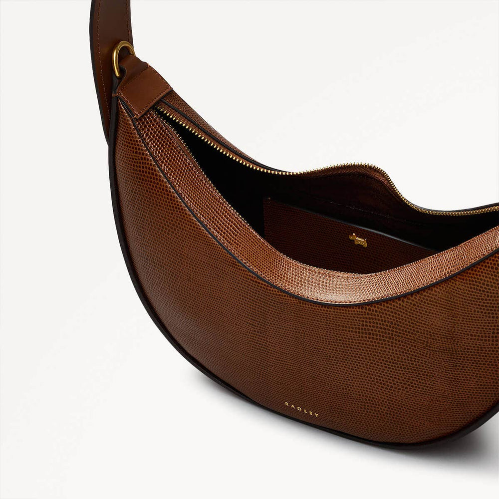 The Kensal Leather Small Ziptop Shoulder Bag in Saddle - 110167