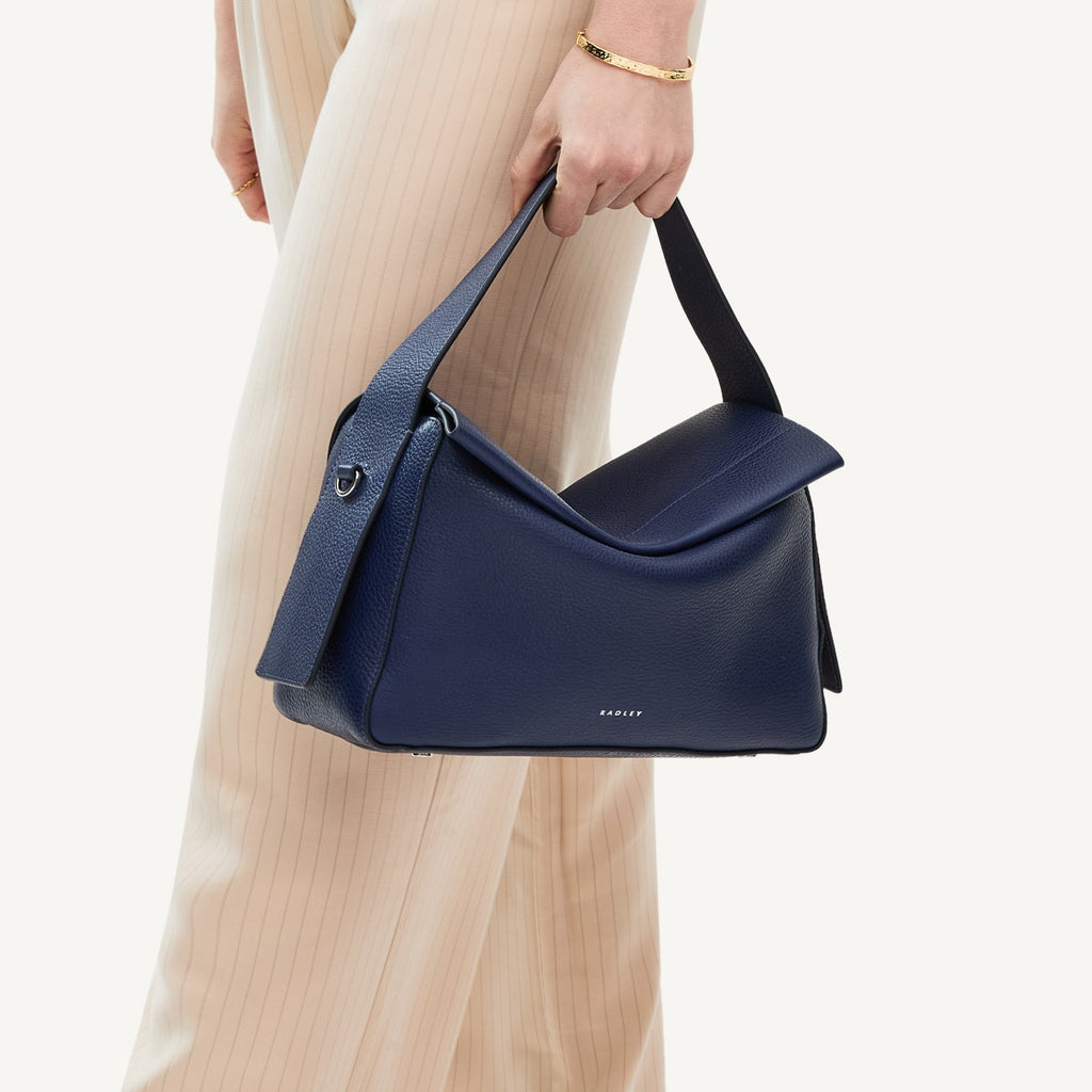De Beauvoir Leather Medium Ziptop Grab Bag in Evenfall - 110170