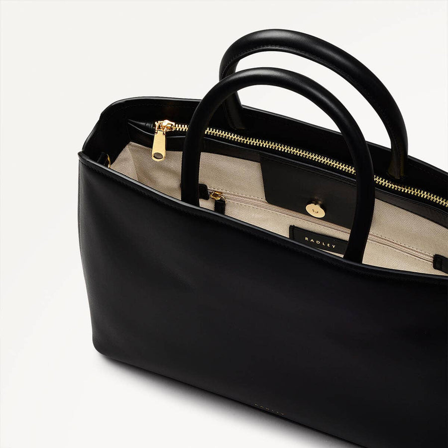 Bow Street Leather Medium Ziptop Grab Bag in Black - 110193