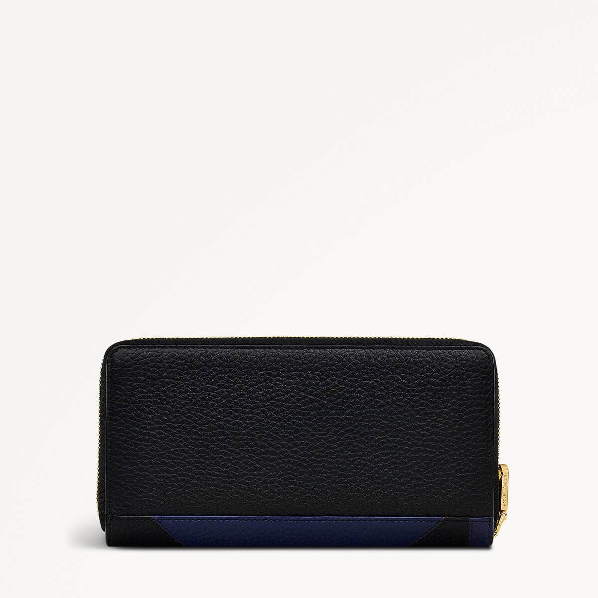Kensington Place Leather Zip Around Wallet in Black - 110218
