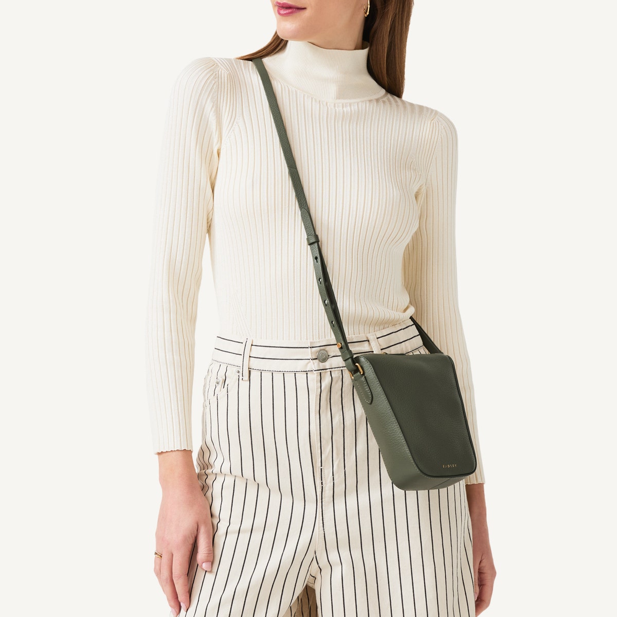 Oak Street Leather Medium Phone Crossbody in Dark Olive - 110232