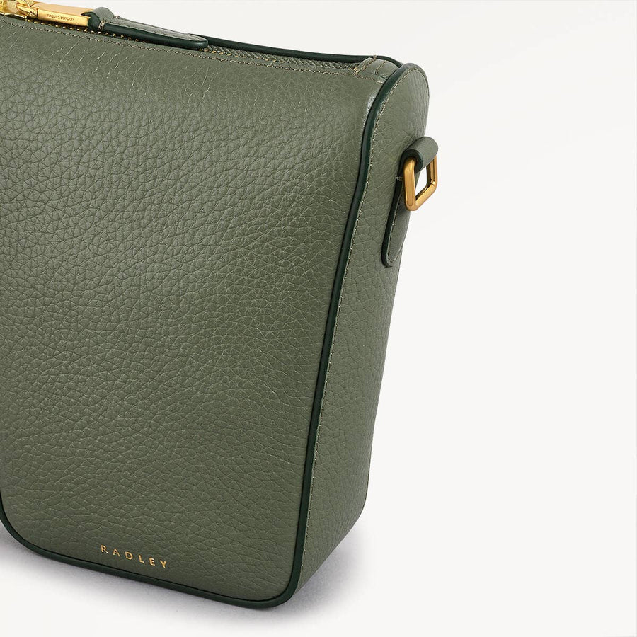 Oak Street Leather Medium Phone Crossbody in Dark Olive - 110232