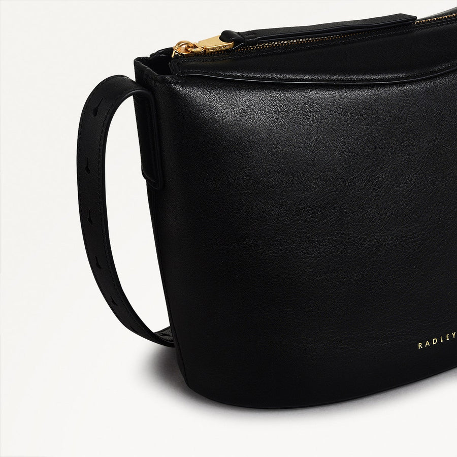 The Kensal Leather Small Ziptop Crossbody Bag in Black - 110292