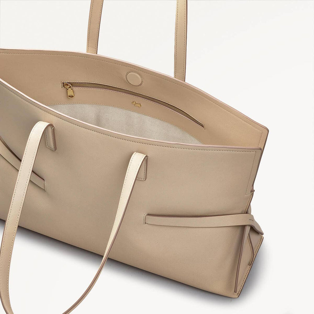 Fleet Street Leather Medium Open Top Tote Bag in Stone - 110303