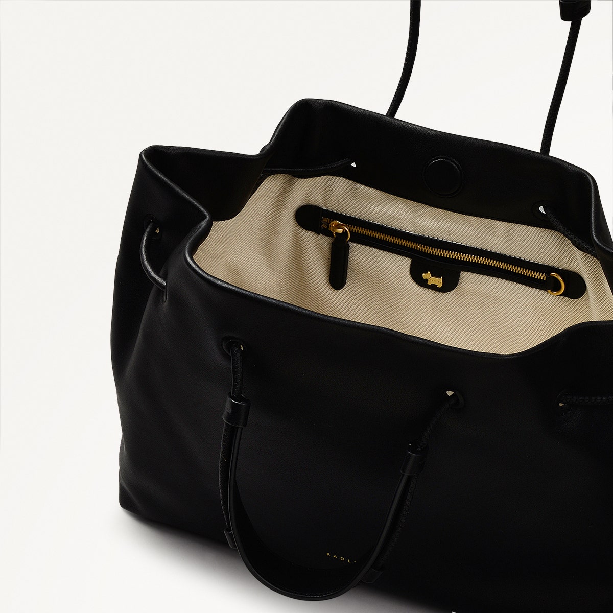 Blake Mews Leather Open Top Shoulder Bag in Black - 110311