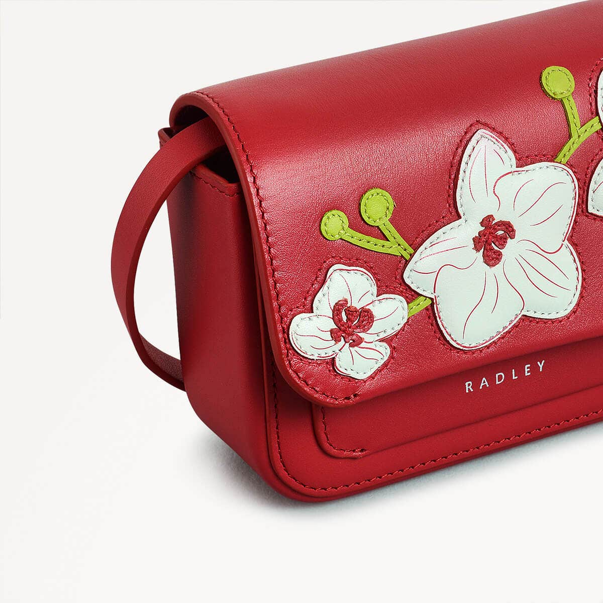 Analogue Pocket Limited Edition Berry 新品 Amazon.com: Analogue