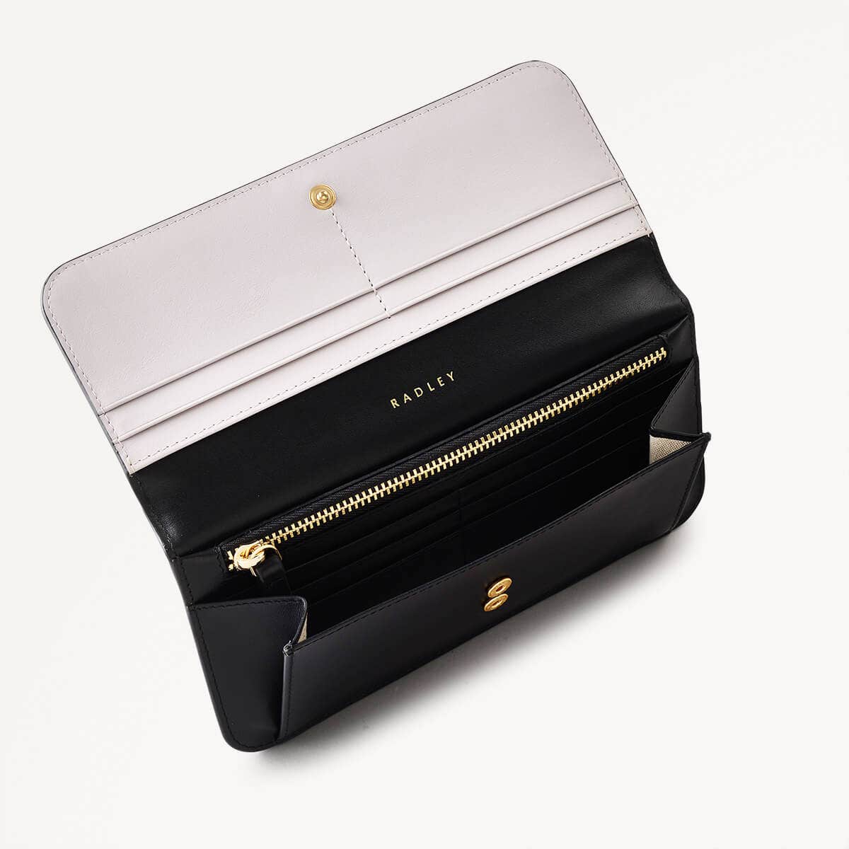 Argyll Street Leather Large Flapover Wallet in Black - 110359