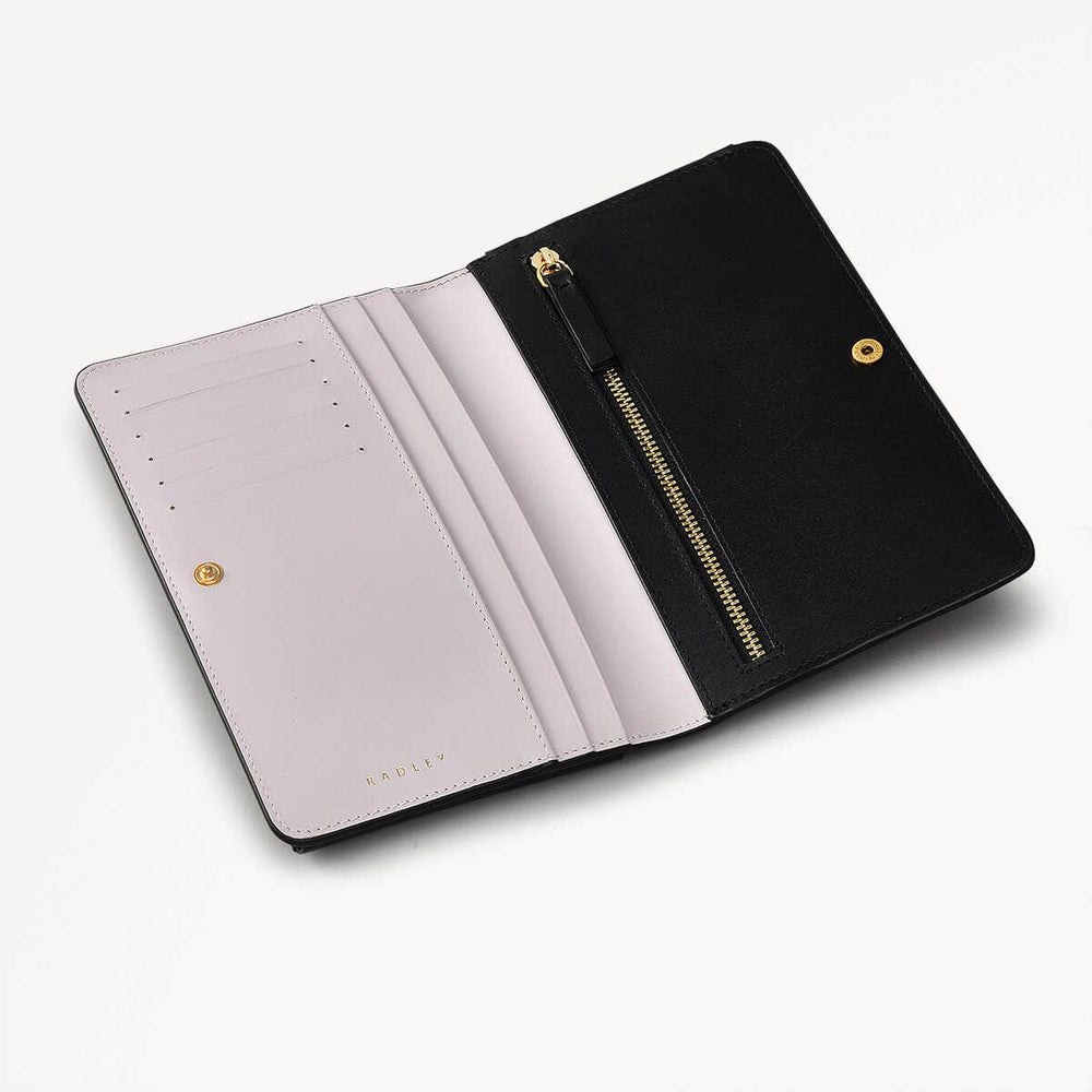 Argyll Street Leather Large Phone Crossbody in Black - 110362