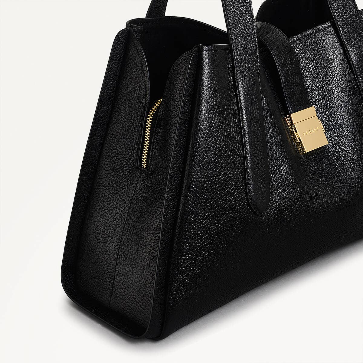 Sloane Street Leather Large Ziptop Shoulder Bag in Black - 110430