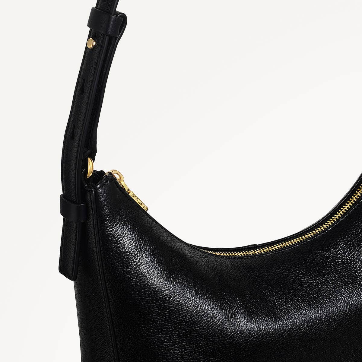 Embankment Way Leather Large Ziptop Shoulder Bag in Black - 110485
