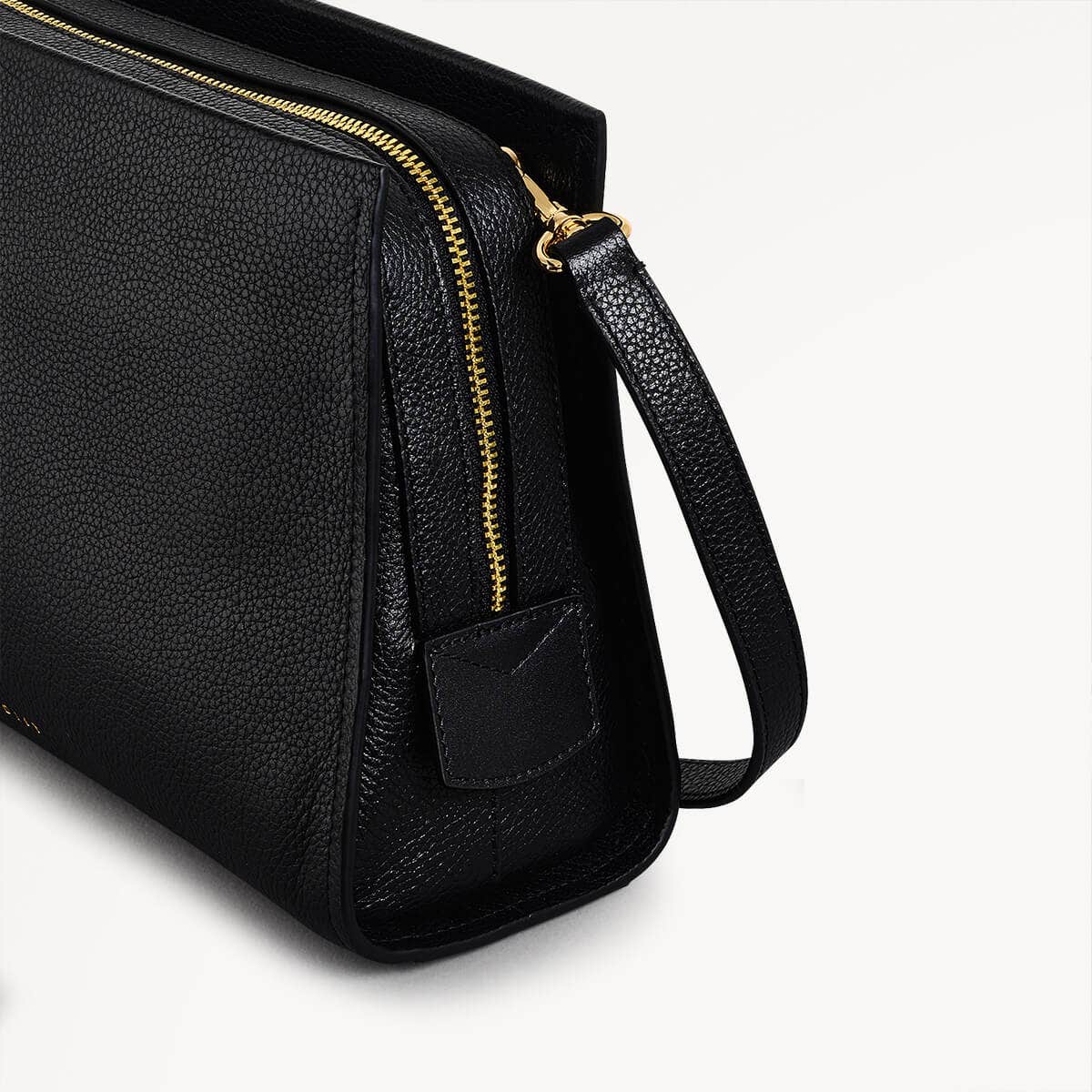 Arlington Court Leather Small Zip Around Crossbody Bag in Black - 110519