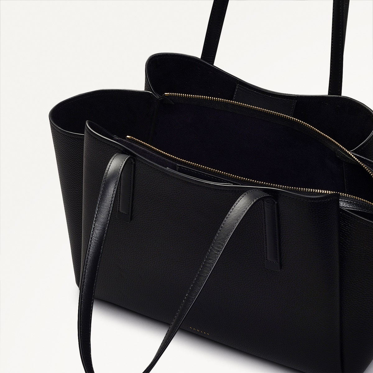 Blake Gardens Leather Large Ziptop Tote Bag in Black - 110523