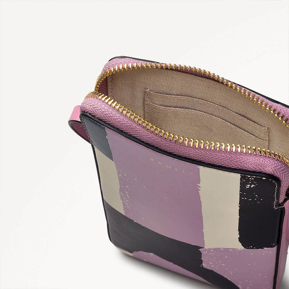 Gallery Road Leather Medium Phone Crossbody in Shy Pink - 110579