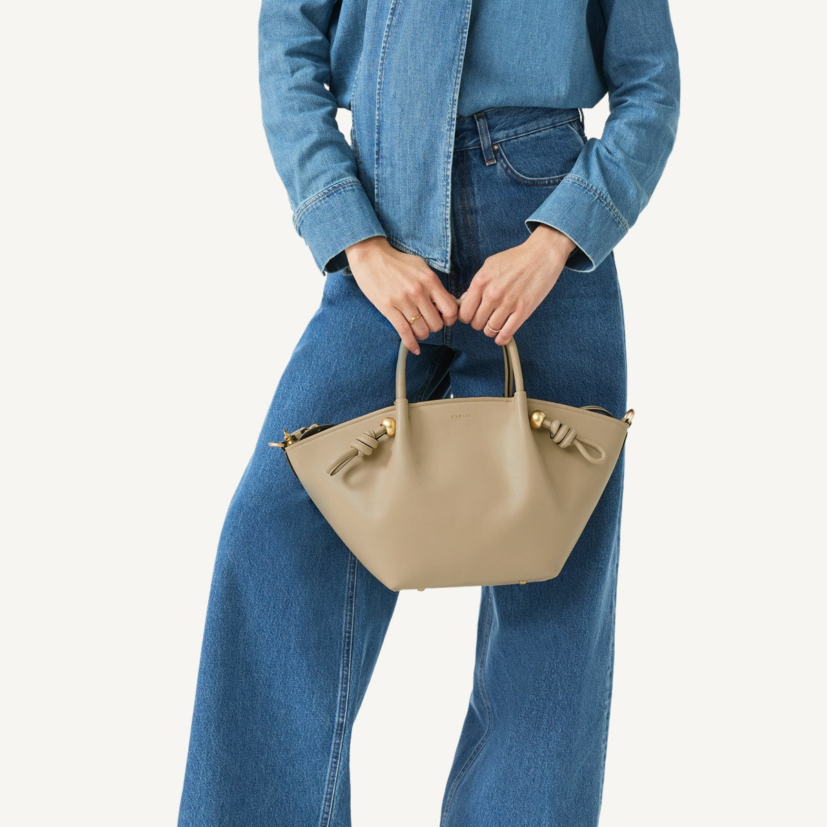 The Romilly Leather Medium Ziptop Grab Bag in Stone - 110664