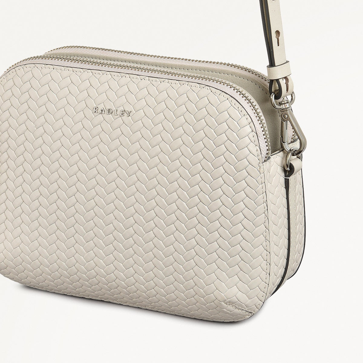 Dukes Place Leather Medium Ziptop Cross Body Bag in Chalk - 110673