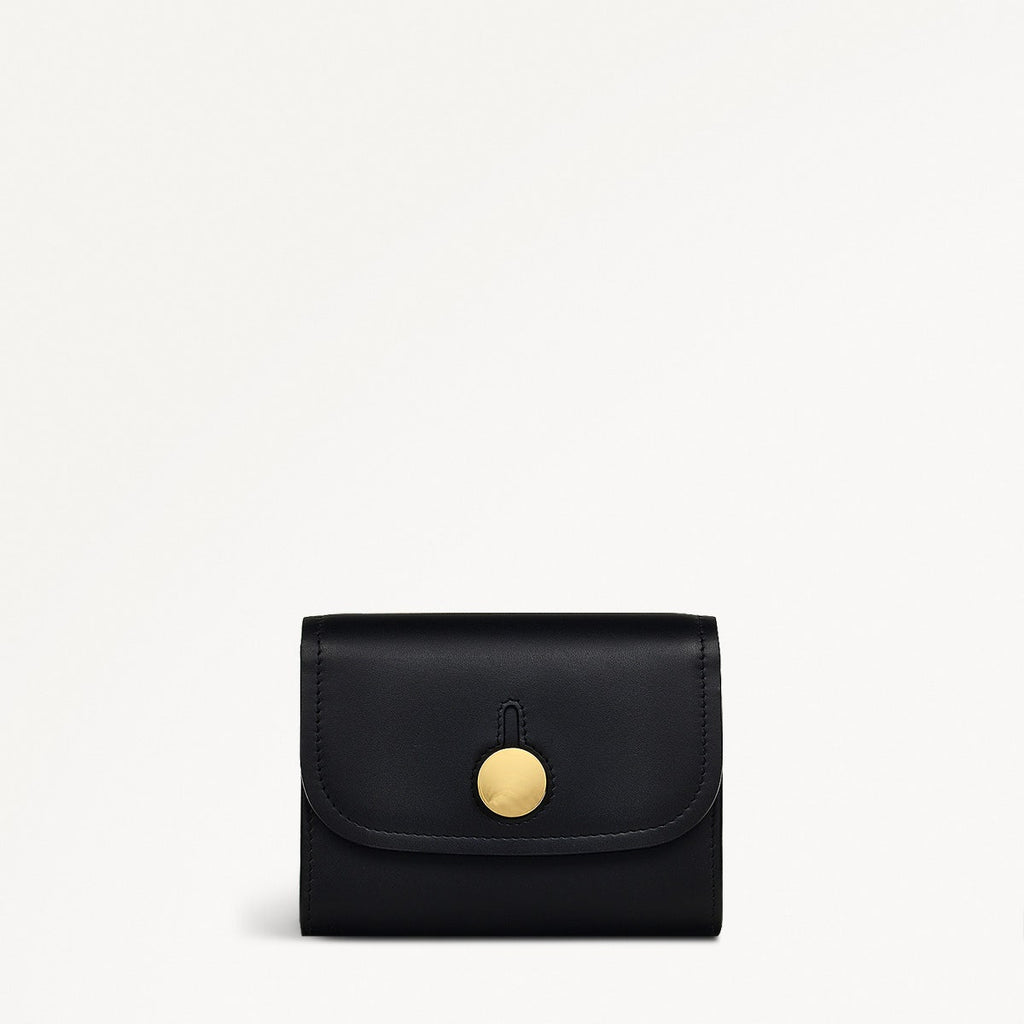 Bathurst Mews Leather Medium Flapover Wallet in Black - 110712