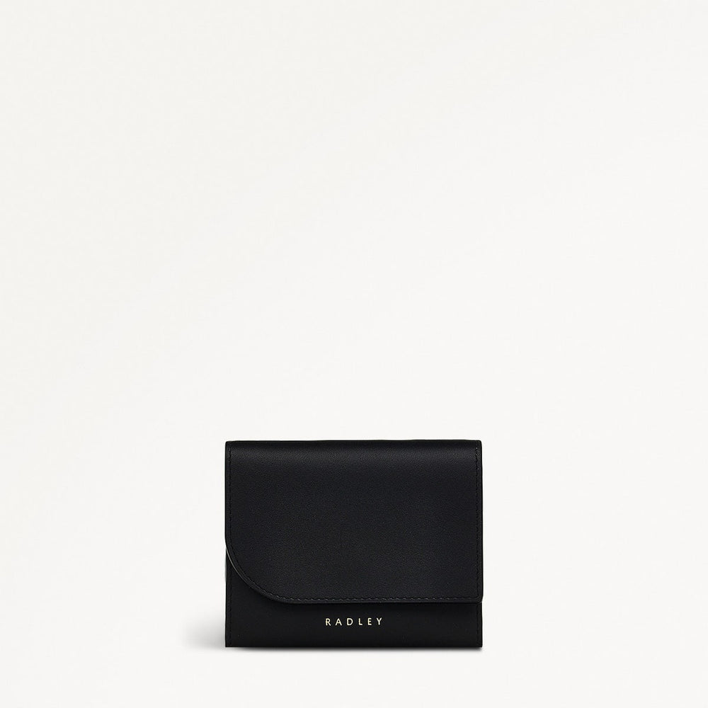 Pockets Leather Small Trifold Wallet in Black - 110751
