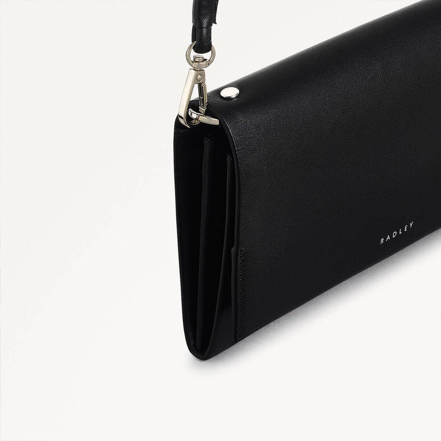 The Kensal Leather Large Phone Cross Body in Black - 110786