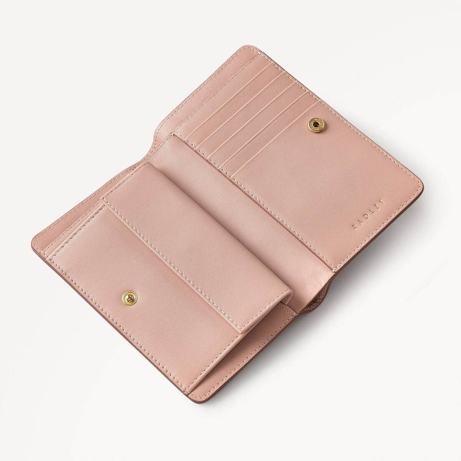 Hollyhock Leather Medium Bifold Wallet in Prairie Pink - 110802