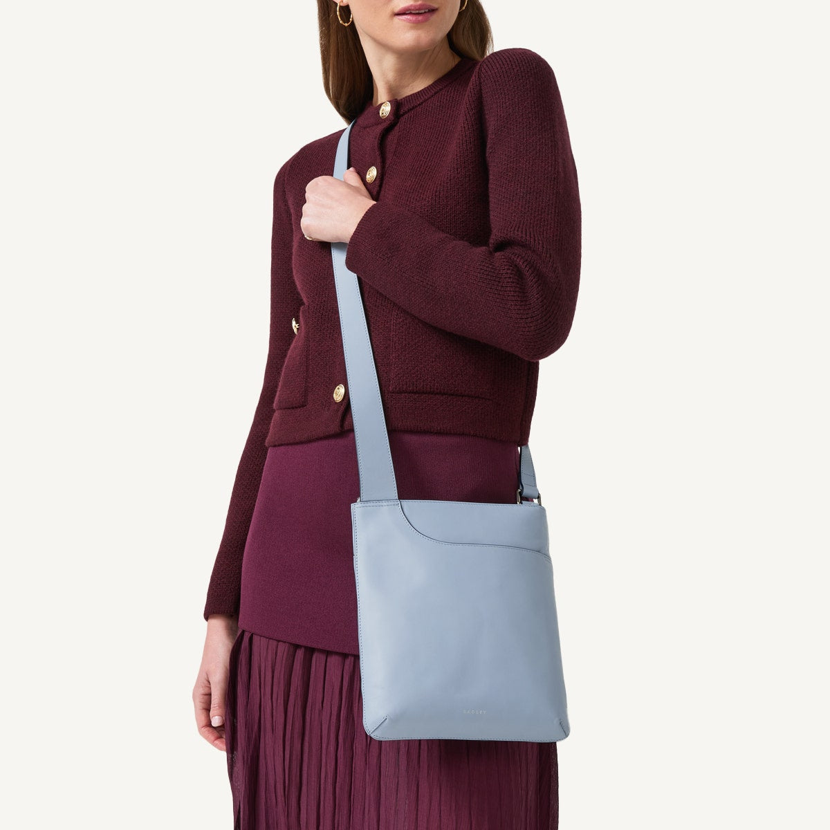 Pockets Medium Ziptop Cross Body Smoke Blue - 110811