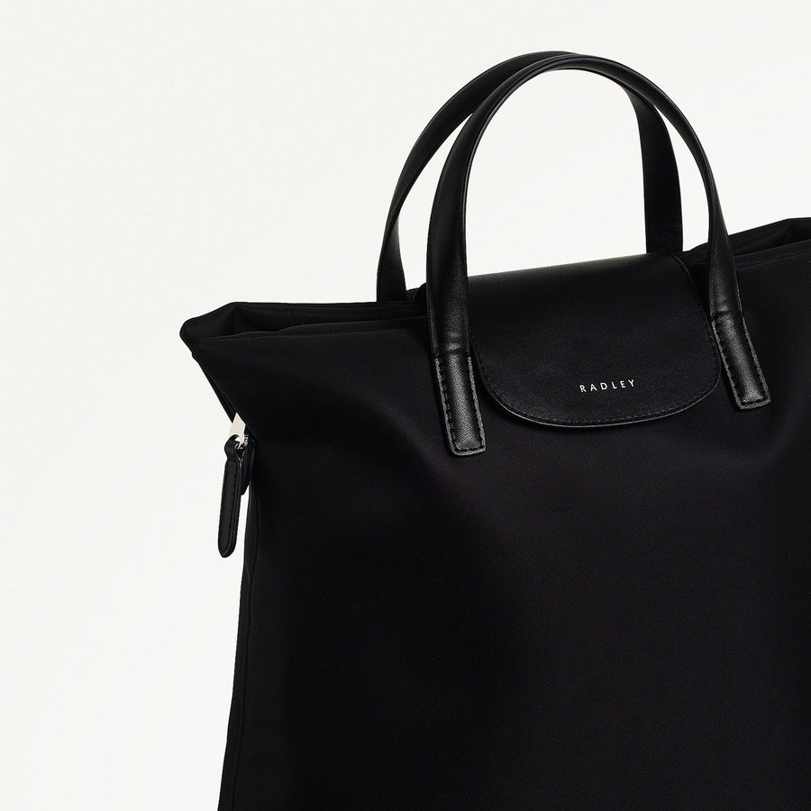 Pocket Essentials Medium Ziptop Backpack Black - 110822