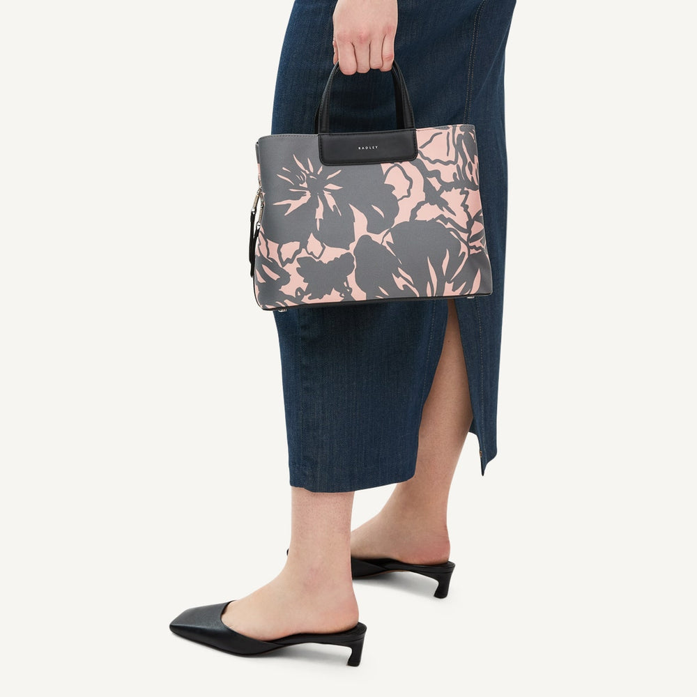 Southwell Gardens Floral Medium Ziptop Grab Black - 110856