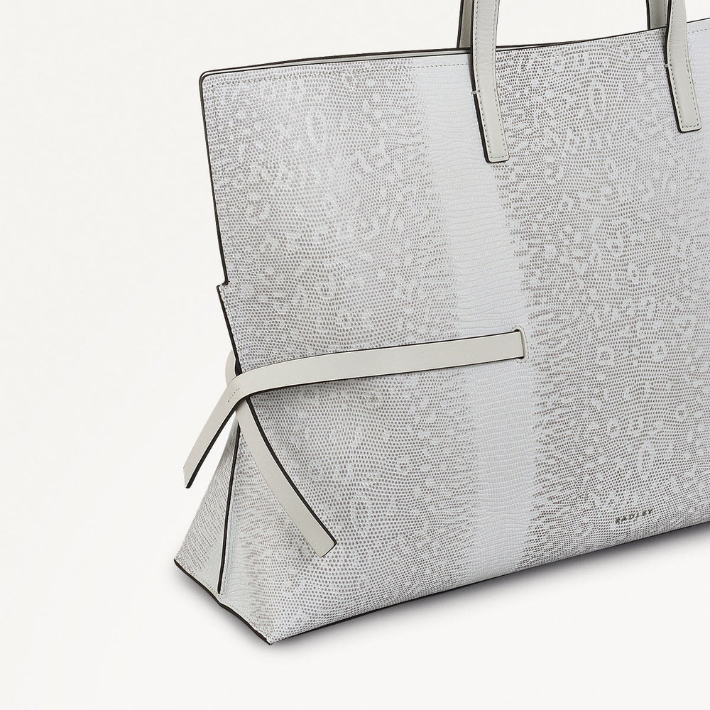 Fleet Street Leather Large Open Top Shoulder Bag in Bright White - 110863