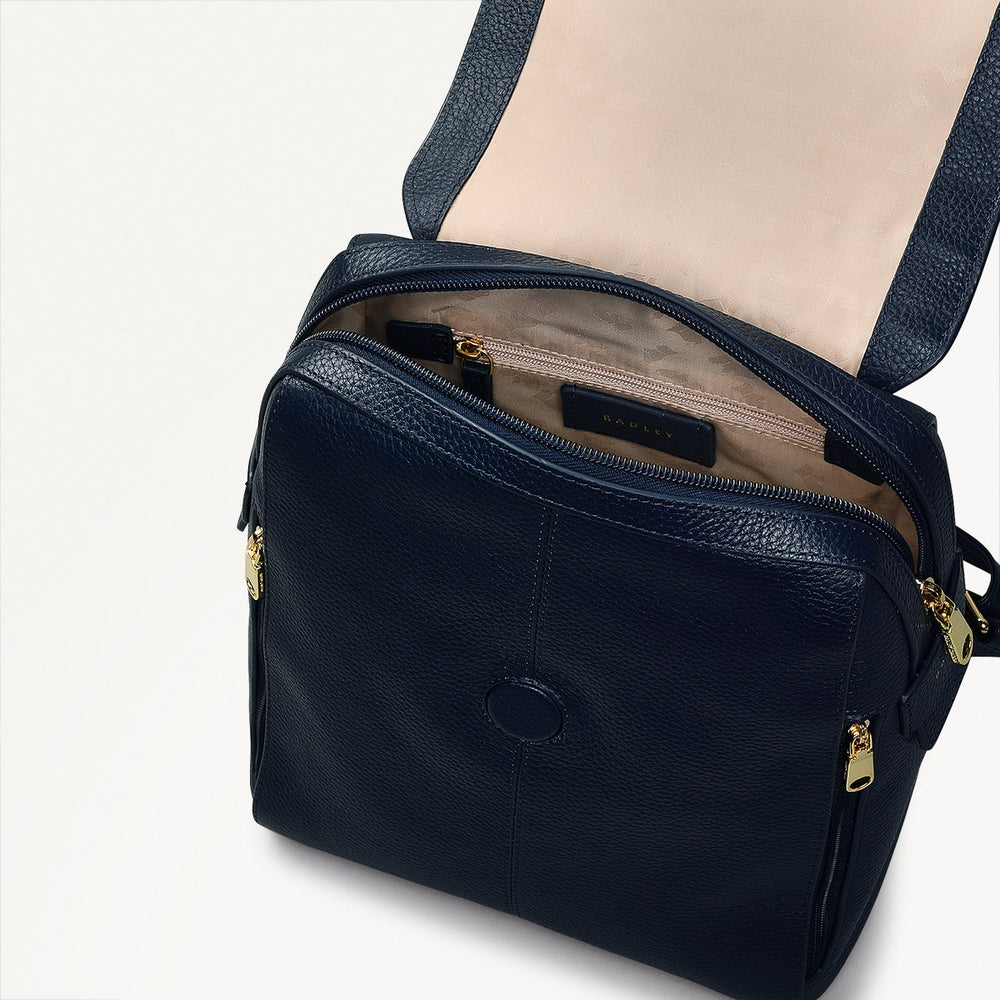 Lorne Close Leather Medium Flapover Backpack in Ink - 110939